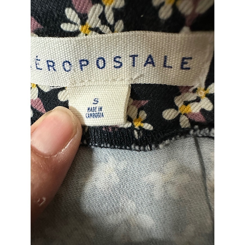 Aeropostale Notched Hem Mini Skirt Size Small Daisy Floral Print Preppy - Picture 5 of 5